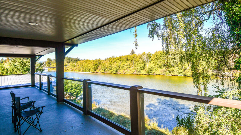 Chateau Riverside Boutique Hotel